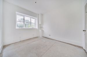 Bedroom picture- click for photo gallery